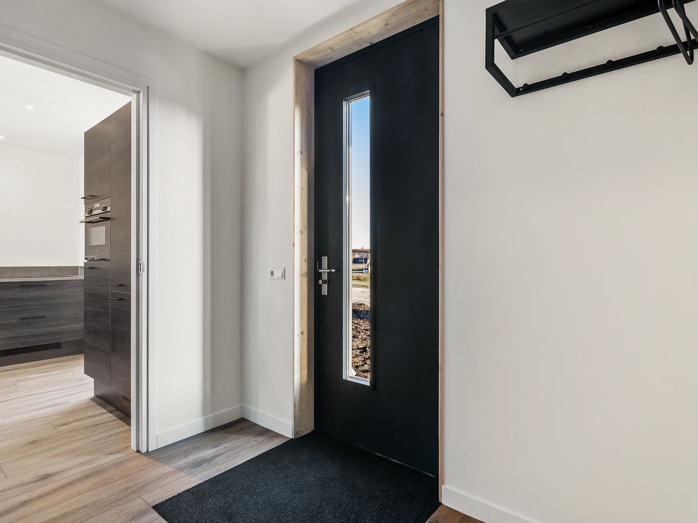 Photo 14 of Eijzengapaed 6-10