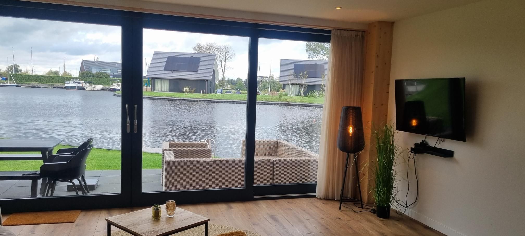 Photo 33 of Eijzengapaed 6-10