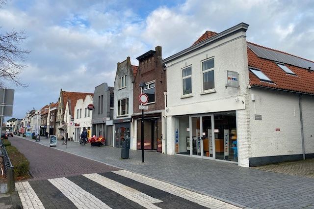 Bekijk foto 2 van Oost-Voorstraat 48