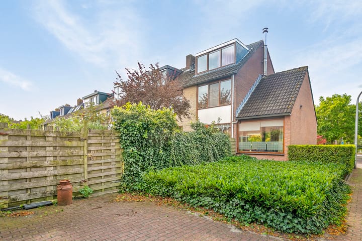 Foto 38 van Einsteinlaan 14