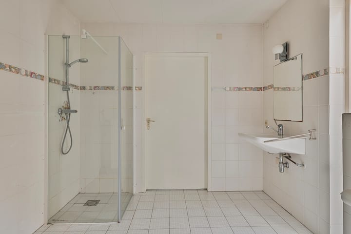 Foto 18 van Lunterenstraat 33