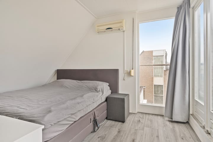 Foto 38 van Lunterenstraat 33