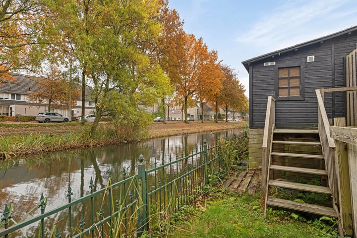 Bekijk foto 45 van Lunterenstraat 33