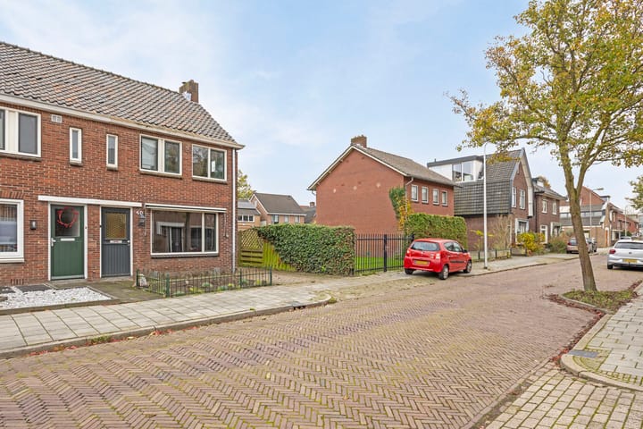 Foto 25 van Kortenaerstraat 40