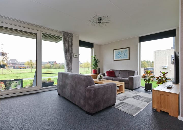 Foto 5 van Weegbree 43