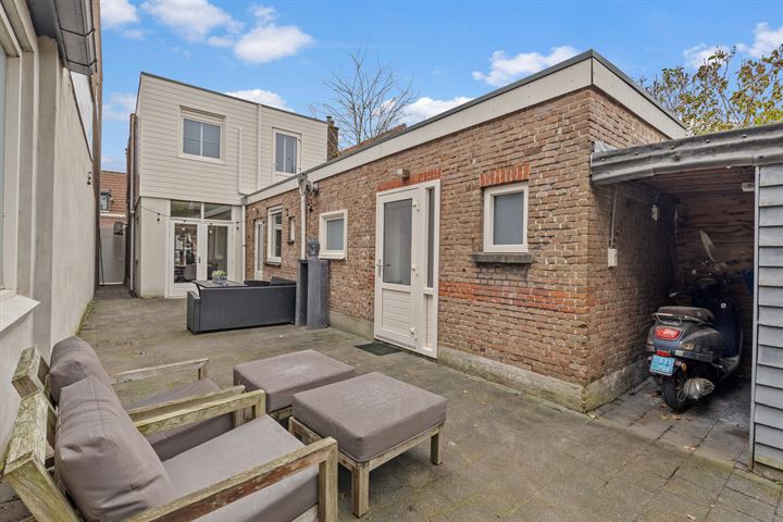 View photo 29 of Emmastraat 33