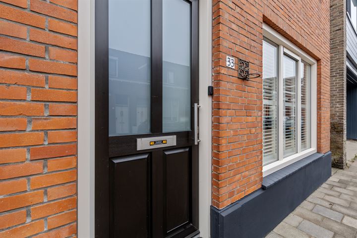 View photo 31 of Emmastraat 33