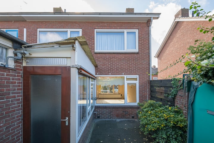 Bekijk foto 37 van Krokusstraat 21