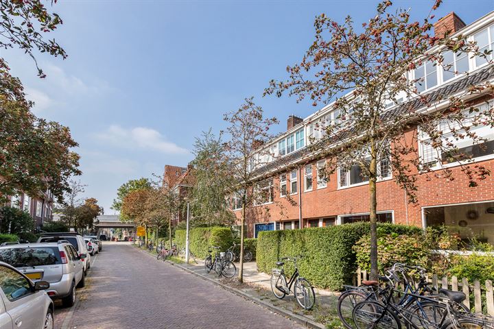 View photo 37 of IJsselstraat 73