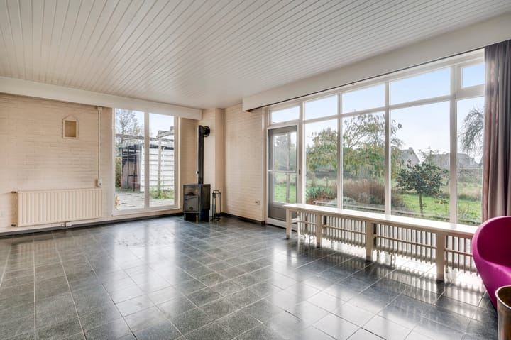 Foto 23 van Julianalaan 15