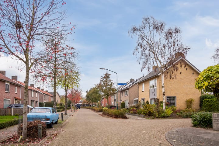 Foto 27 van Julianastraat 50