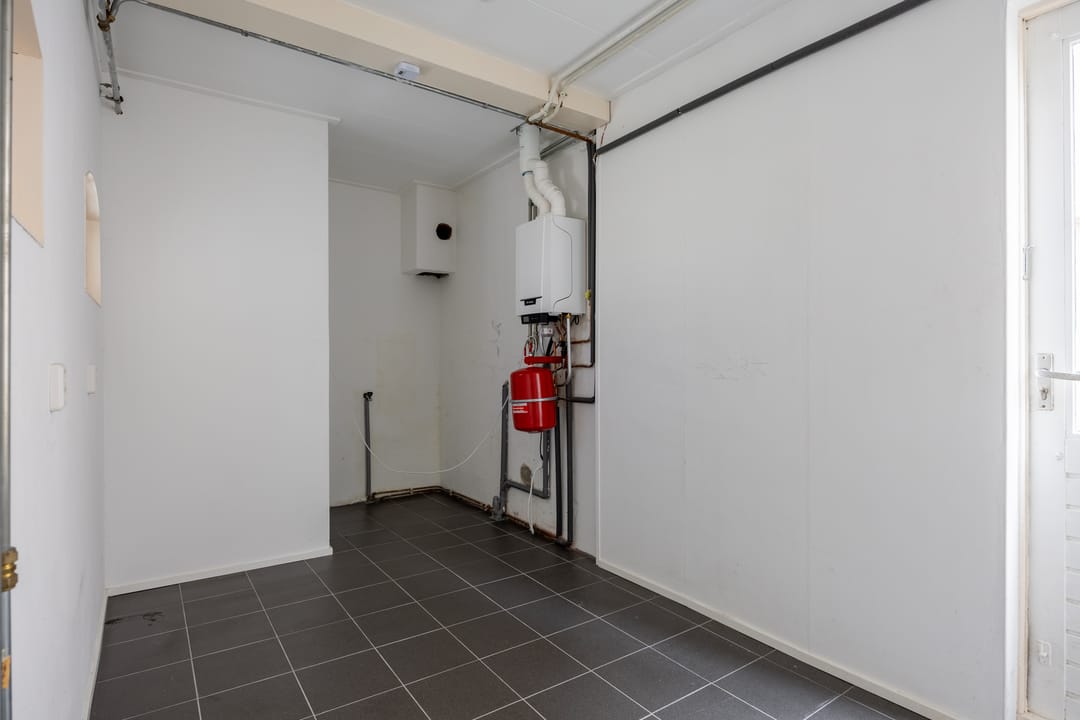 Photo 28 of Hoofdstraat 28