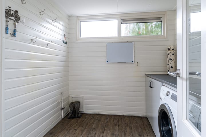 Foto 17 van Easter Omwei 36