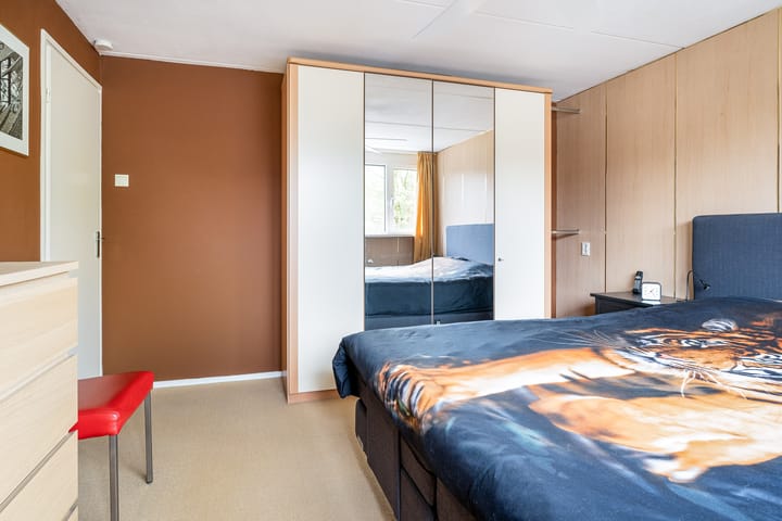 Foto 21 van Easter Omwei 36