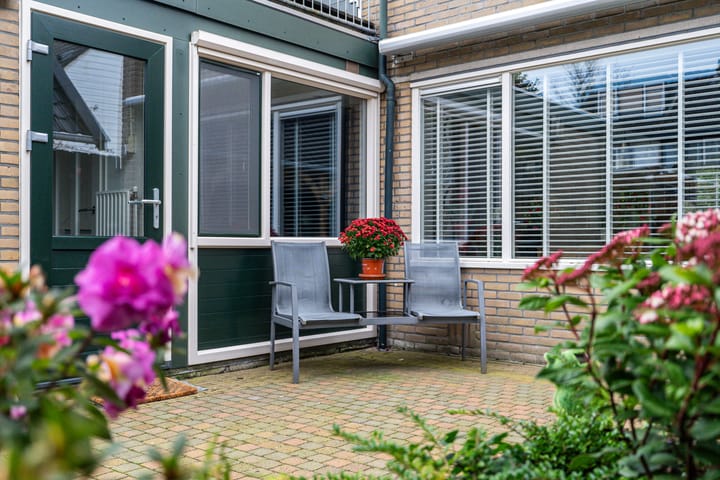 Foto 37 van Easter Omwei 36