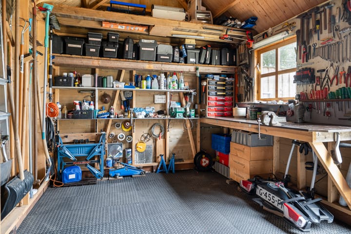 Foto 40 van Easter Omwei 36