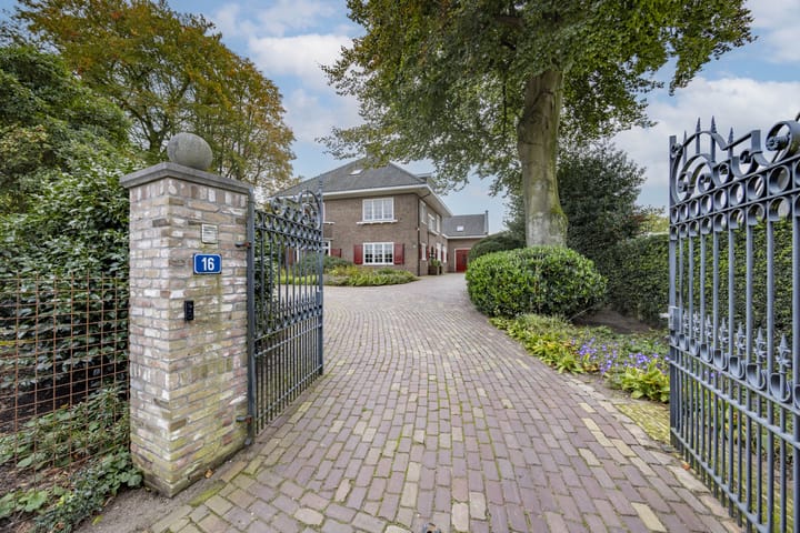 Photo 31 of Torenstraat 16