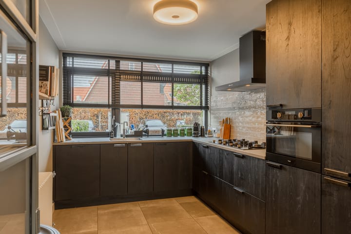 Photo 14 of H. Reptonstraat 54