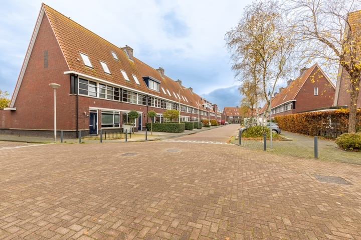 Photo 41 of H. Reptonstraat 54