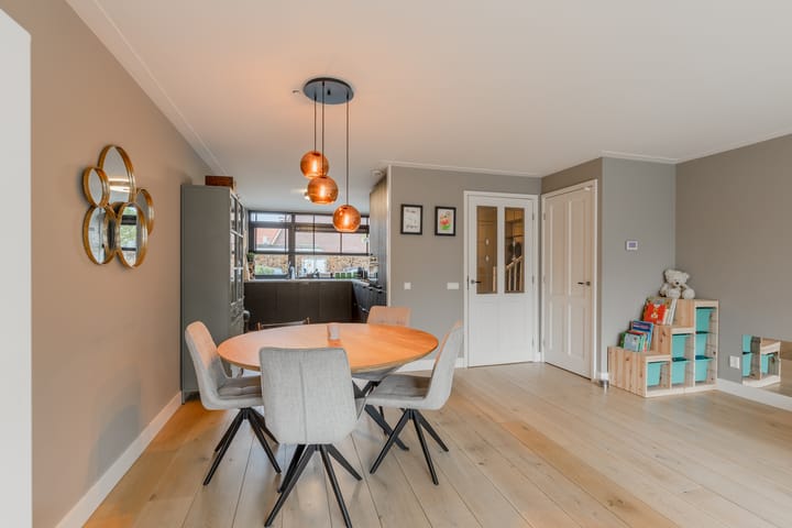 Photo 11 of H. Reptonstraat 54