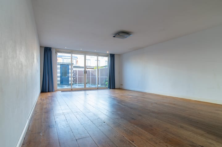 Foto 9 van Pauwenburg 6