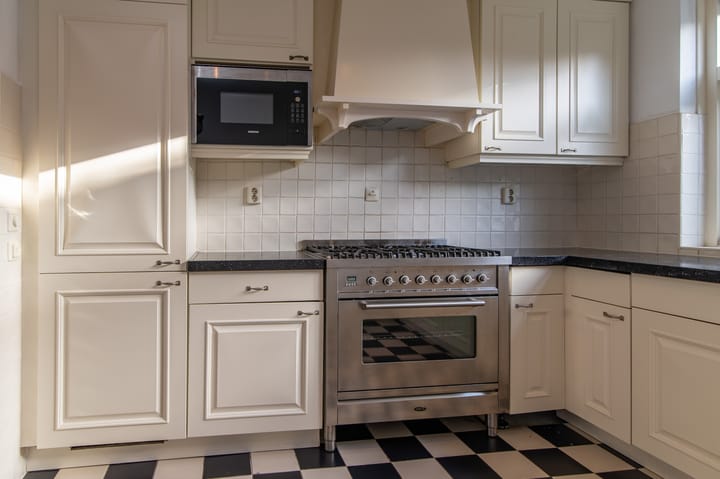 Foto 14 van Pauwenburg 6