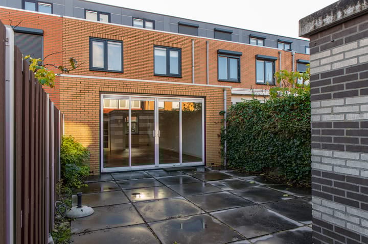 Foto 17 van Pauwenburg 6