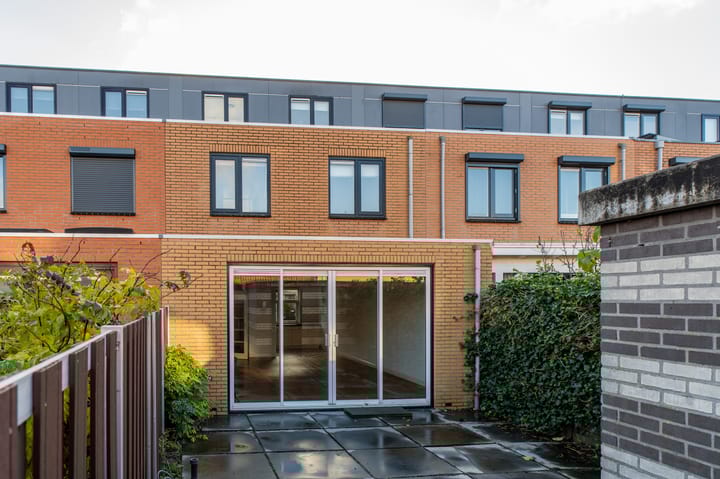 Foto 18 van Pauwenburg 6