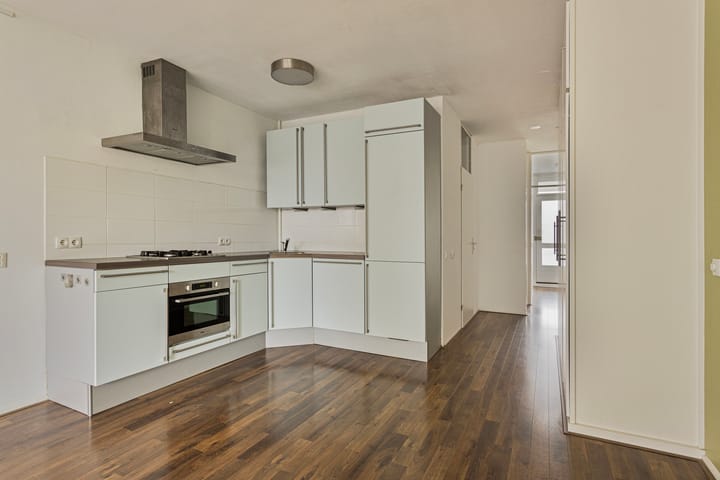 Foto 6 van Piet Heinplein 104