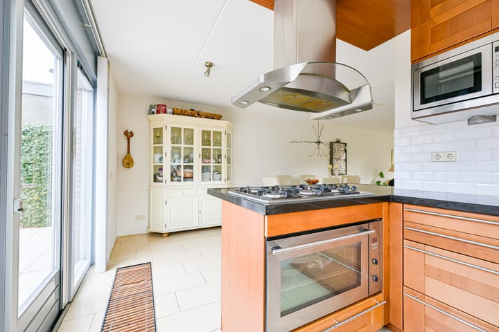 Foto 11 van Oosterstraat 2