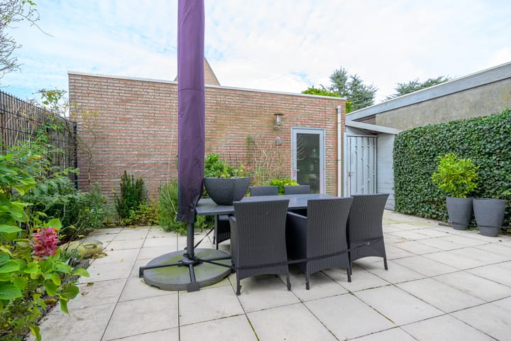 Foto 12 van Oosterstraat 2