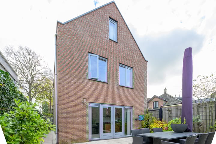 Foto 14 van Oosterstraat 2