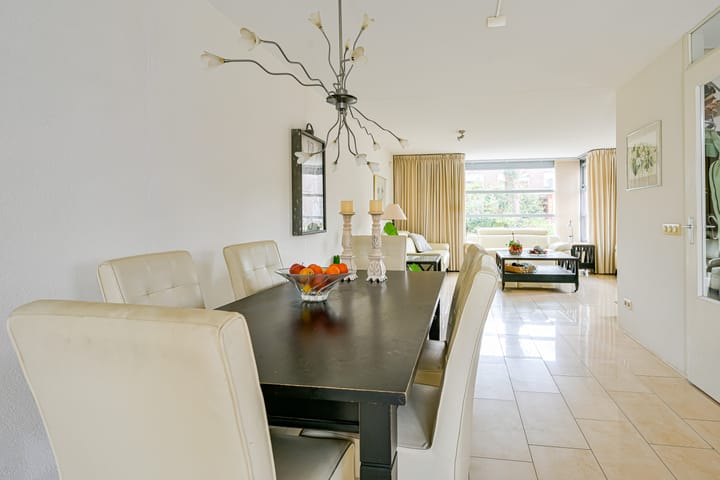 Foto 15 van Oosterstraat 2