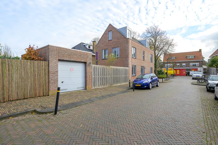 Foto 2 van Oosterstraat 2