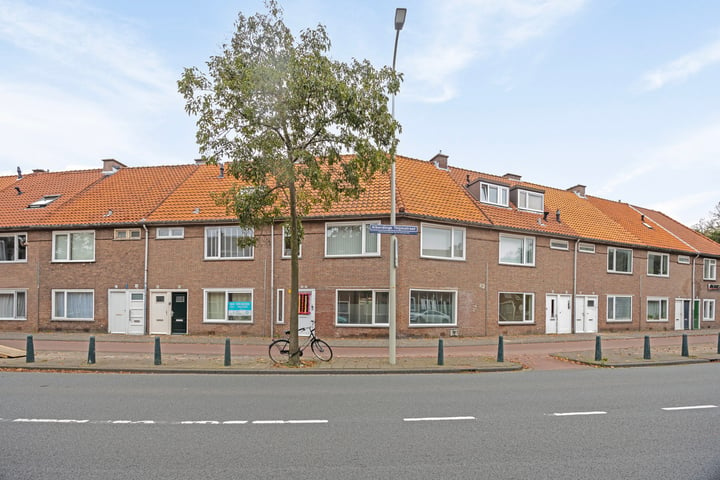 View photo 1 of Alberdingk Thijmstraat 166