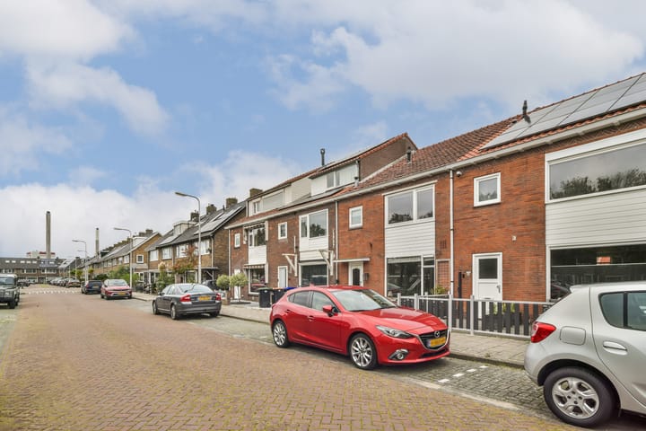 Foto 11 van Meerweidenlaan 57