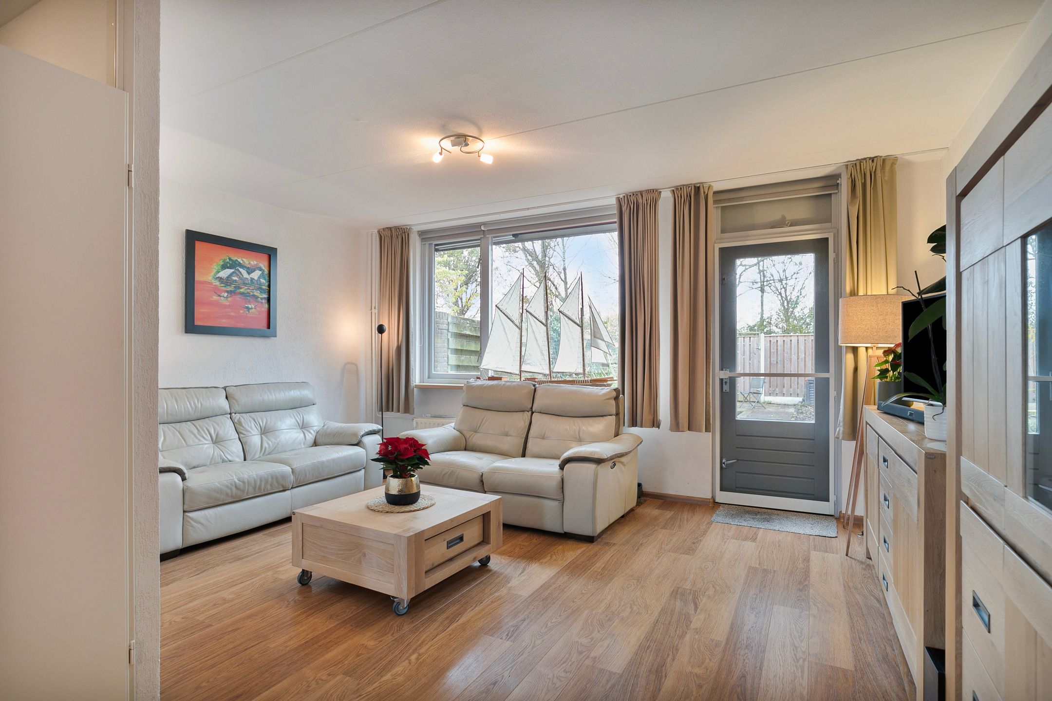 Photo 15 of Schouwenbank 51