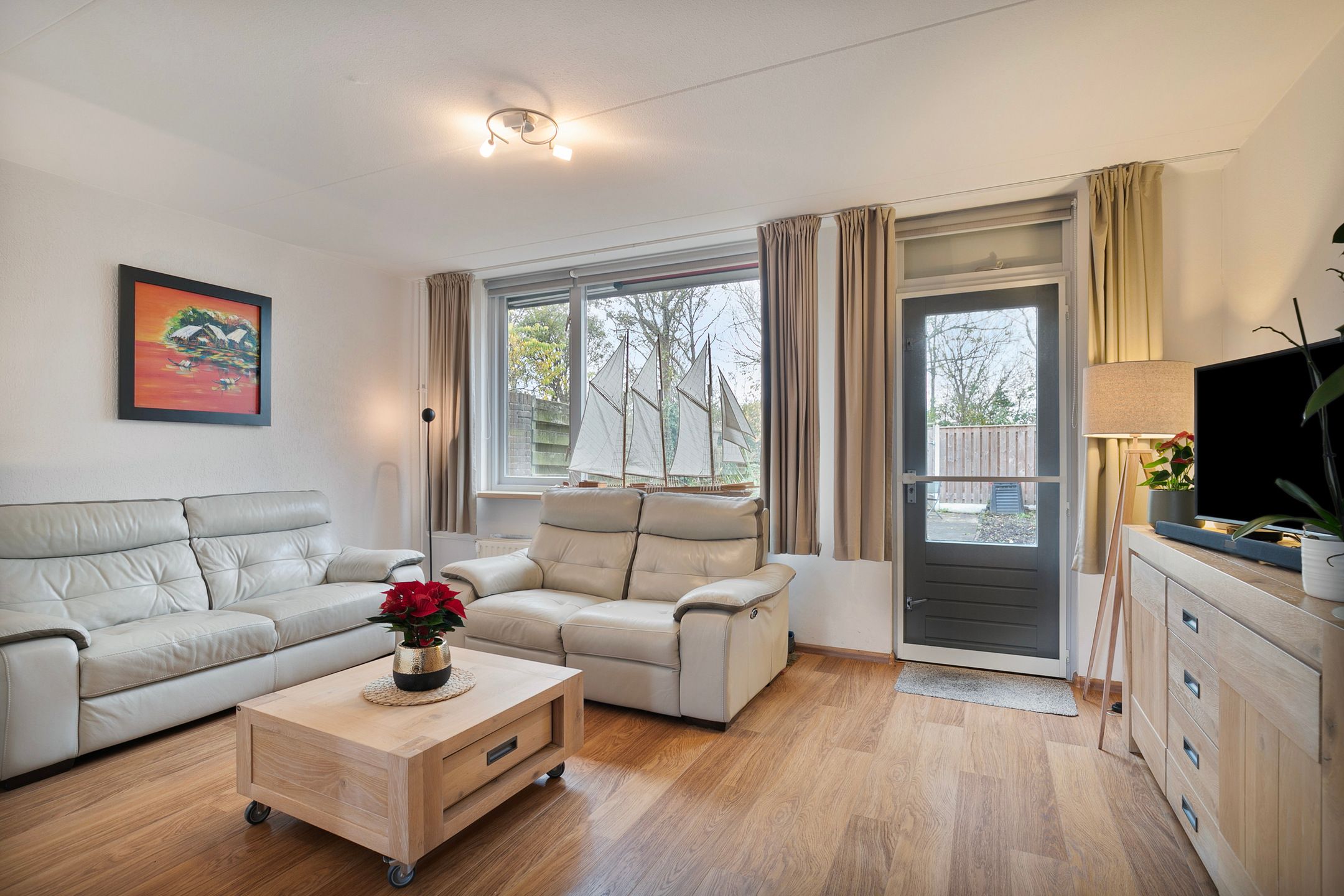 Photo 18 of Schouwenbank 51