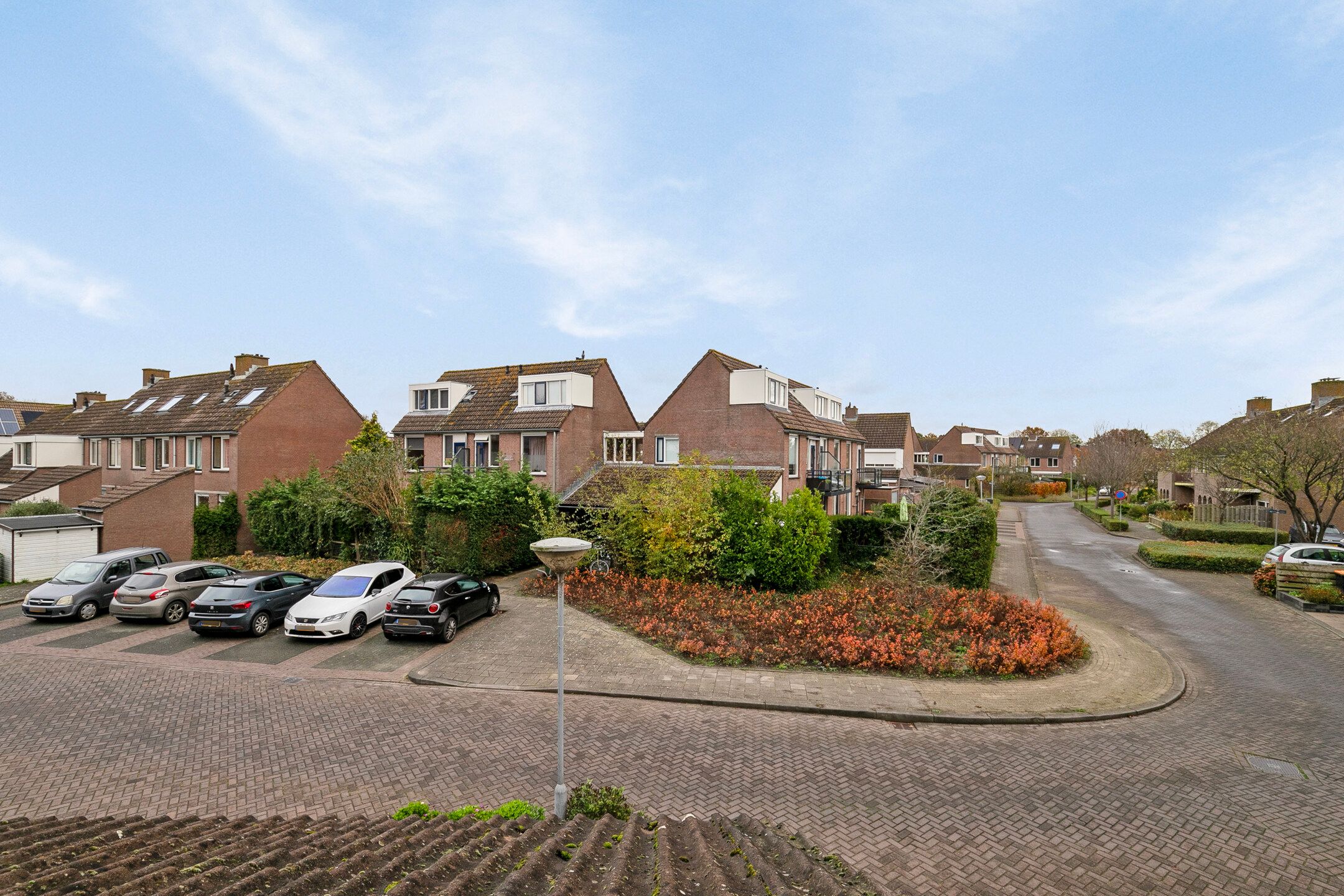 Photo 39 of Schouwenbank 51