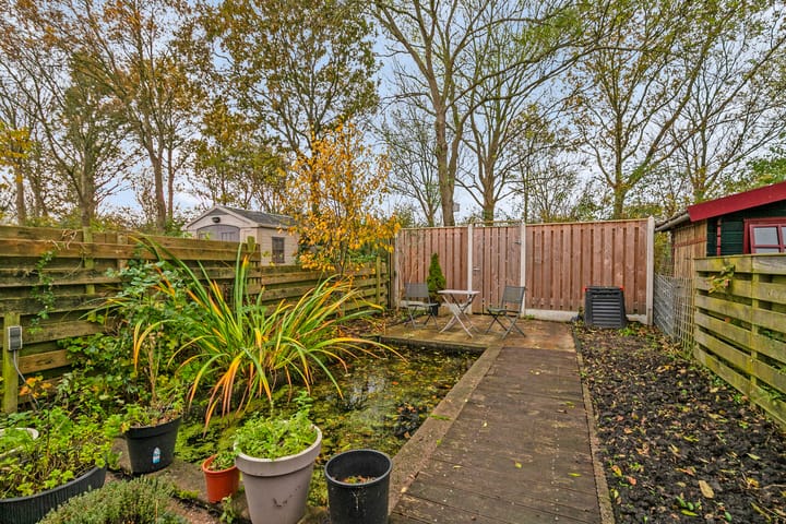 Photo 44 of Schouwenbank 51