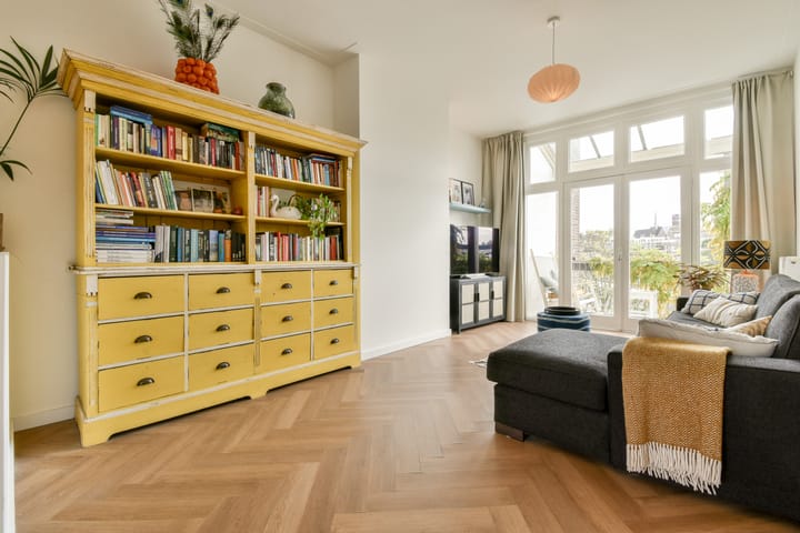 Photo 5 of Hondecoeterstraat 17-3