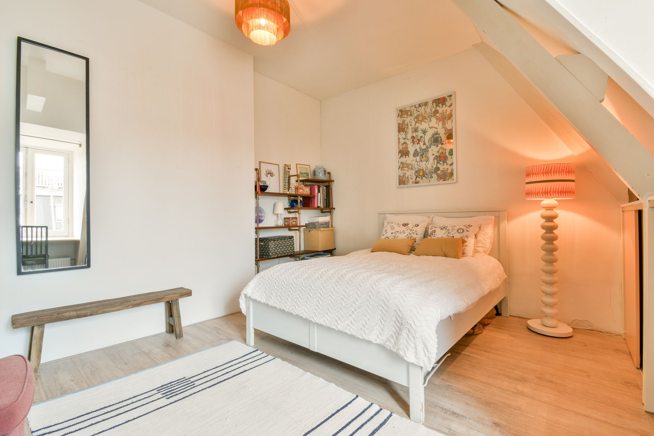 Photo 21 of Hondecoeterstraat 17-3