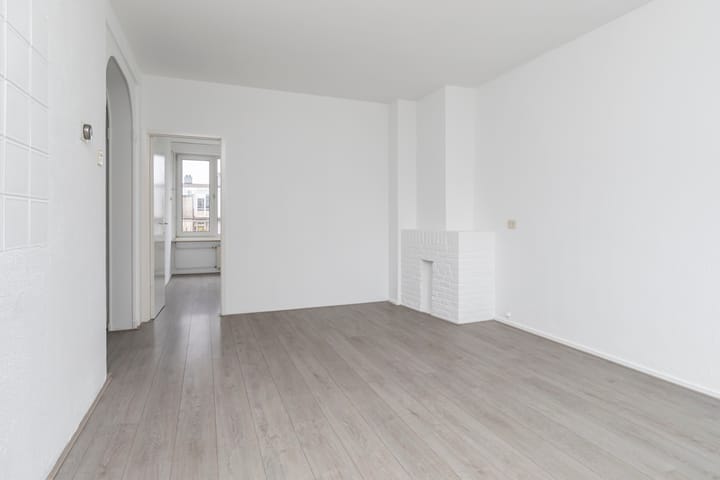 Foto 3 van Leyweg 834