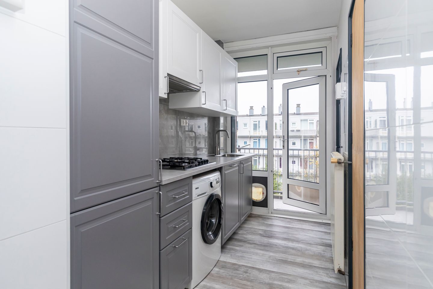 Foto 4 van Leyweg 834