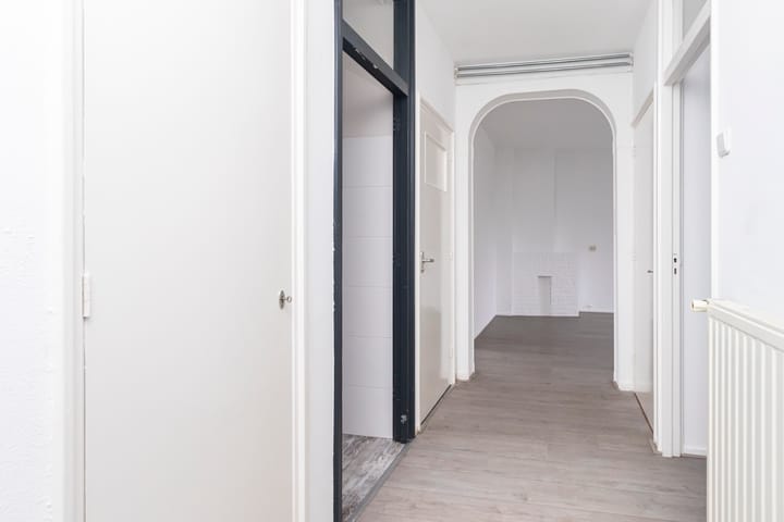 Foto 5 van Leyweg 834