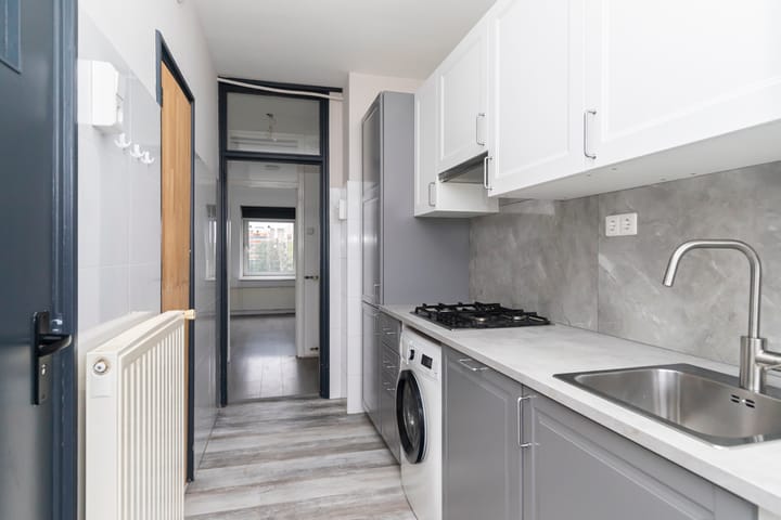 Foto 12 van Leyweg 834