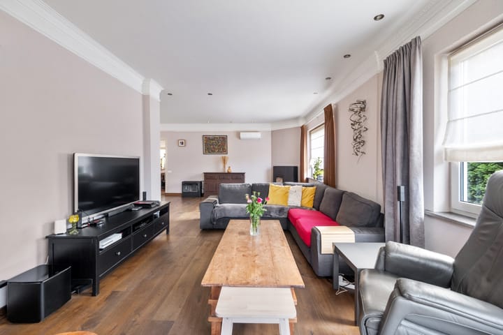 Foto 7 van Burg. Slanghenstraat 17