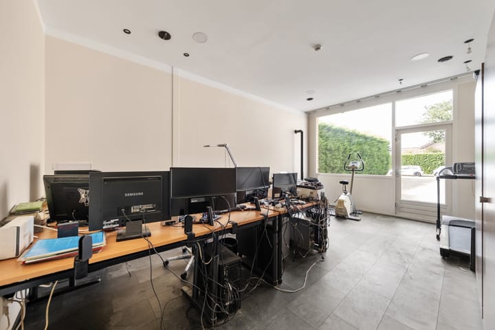 Foto 26 van Burg. Slanghenstraat 17