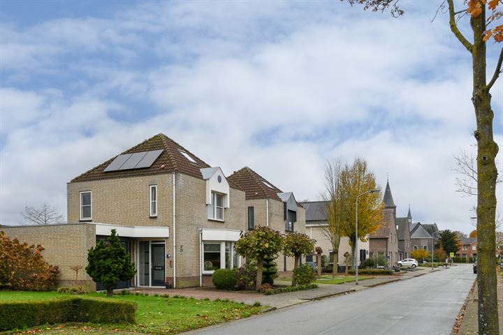 Bekijk foto 2 van Tungeler Dorpsstraat 68-D