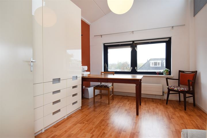 Bekijk foto 40 van Louise de Colignystraat 34